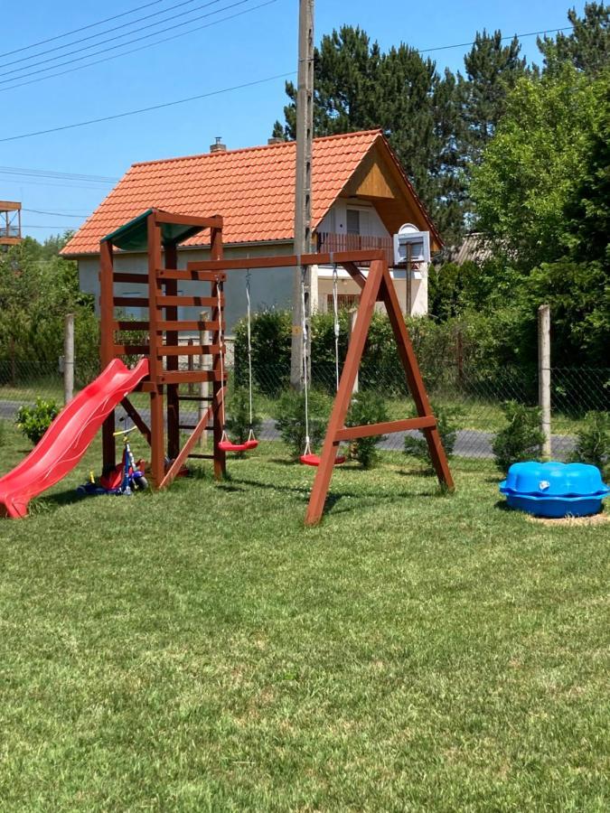 Konrad Apartman Balatonmariafurdo Exterior foto