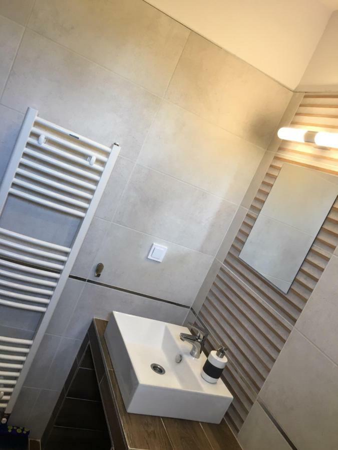 Konrad Apartman Balatonmariafurdo Exterior foto
